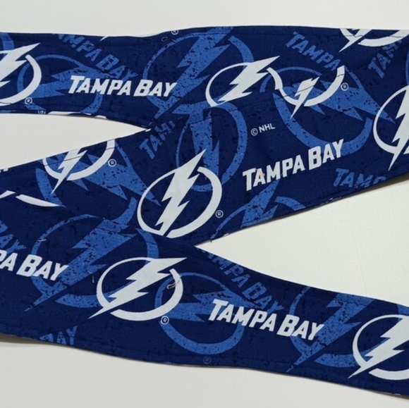 Tampa Bay Lightning Infinity Scarf - Picture 2 of 5